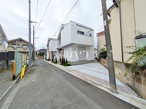 接道状況および現場風景 【三鷹市中原4丁目】 接道状況および現場風景 【三鷹市中原4丁目】