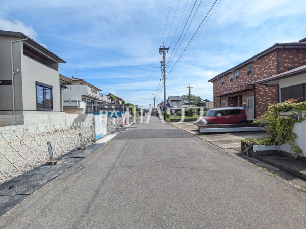 接道状況および現場風景 【春日井市大手町2丁目】 接道状況および現場風景 【春日井市大手町2丁目】