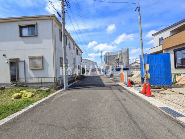 接道状況および現場風景 【春日井市大手町2丁目】 接道状況および現場風景 【春日井市大手町2丁目】