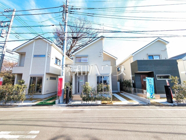 現場風景【小平市上水南町3丁目】 見学はしたいけど、なかなか時間が取れない・・・そんな方に出勤前や仕事終わりにマイホームを見学できるサポートをいたします。 現場風景【小平市上水南町3丁目】 見学はしたいけど、なかなか時間が取れない・・・そんな方に出勤前や仕事終わりにマイホームを見学できるサポートをいたします。