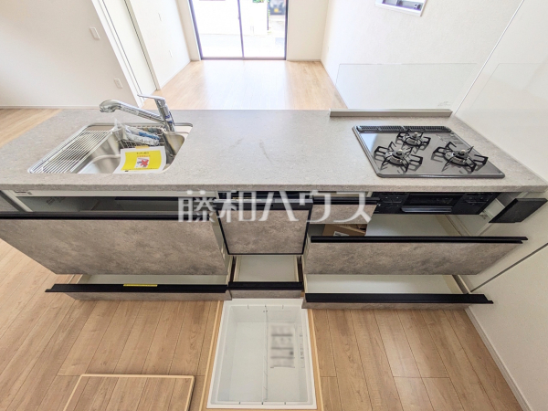 1号棟 キッチン収納 【福岡市南区屋形原1丁目】 1号棟 キッチン収納 【福岡市南区屋形原1丁目】