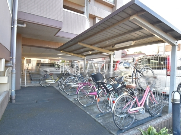 駐輪場 駐輪場