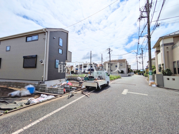 接道状況および現場風景 【練馬区石神井台5丁目】 接道状況および現場風景 【練馬区石神井台5丁目】