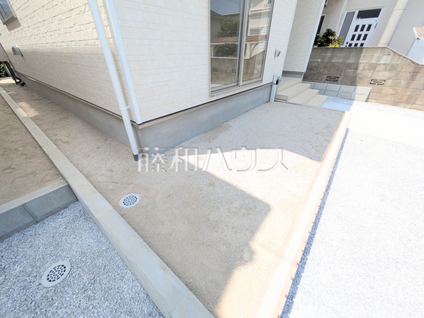 1号棟 庭 【福岡市早良区干隈4丁目】 1号棟 庭 【福岡市早良区干隈4丁目】