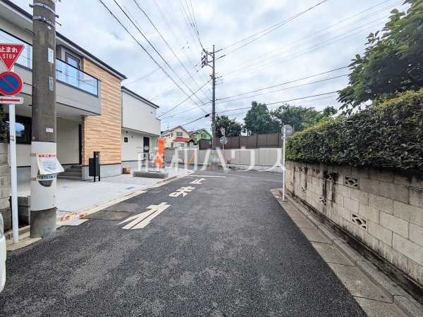 接道状況および現場風景 【練馬区東大泉6丁目】 接道状況および現場風景 【練馬区東大泉6丁目】