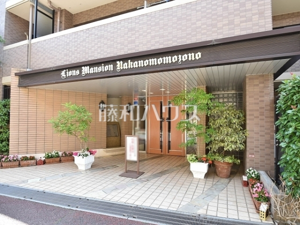 エントランス 【ライオンズマンション中野桃園】 エントランス 【ライオンズマンション中野桃園】