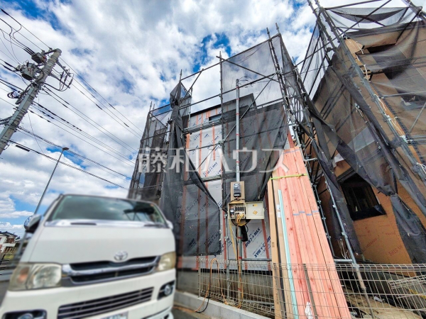 1号棟 外観 【西東京市北町3丁目】 建物のプレゼンをさせていただきますので、実際の完成イメージを思い描いていただくことができます。お気軽にお問合せ下さい。 1号棟 外観 【西東京市北町3丁目】 建物のプレゼンをさせていただきますので、実際の完成イメージを思い描いていただくことができます。お気軽にお問合せ下さい。