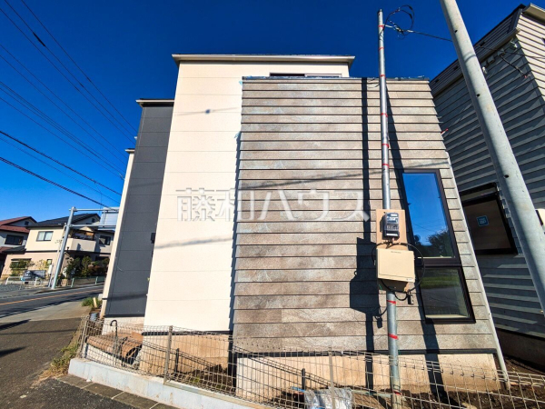 1号棟 外観 【西東京市北町3丁目】 見学はしたいけど、なかなか時間が取れない・・・そんな方に出勤前や仕事終わりにマイホームを見学できるサポートをいたします。 1号棟 外観 【西東京市北町3丁目】 見学はしたいけど、なかなか時間が取れない・・・そんな方に出勤前や仕事終わりにマイホームを見学できるサポートをいたします。