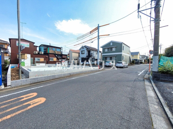 接道状況および現場風景 【八王子市長房町】ぜひ実物をご覧いただきたく思います。喜んでご案内いたしますのでお気軽にお問合せ下さい。 接道状況および現場風景 【八王子市長房町】ぜひ実物をご覧いただきたく思います。喜んでご案内いたしますのでお気軽にお問合せ下さい。