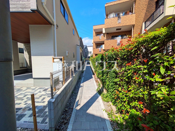 接道状況および現場風景 【杉並区成田東1丁目】 接道状況および現場風景 【杉並区成田東1丁目】