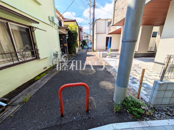接道状況および現場風景 【杉並区成田東1丁目】 接道状況および現場風景 【杉並区成田東1丁目】