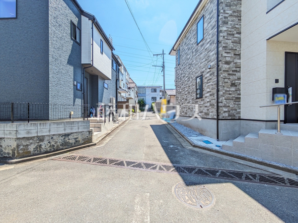 接道状況および現場風景 【富士見市関沢2丁目】 接道状況および現場風景 【富士見市関沢2丁目】