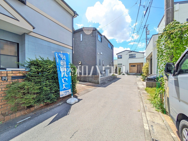 接道状況および現場風景 【富士見市渡戸3丁目】 接道状況および現場風景 【富士見市渡戸3丁目】