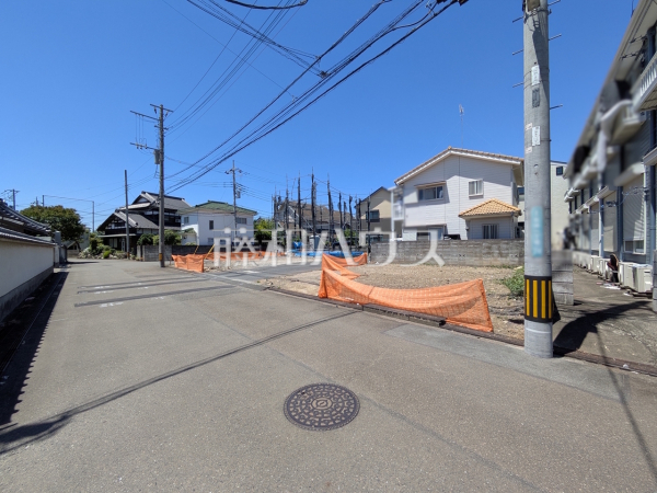 接道状況および現場風景 【日野市石田1丁目】 接道状況および現場風景 【日野市石田1丁目】