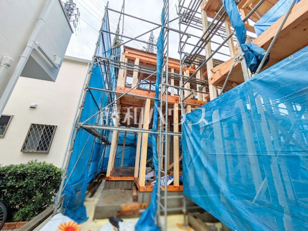 ≪2号棟 外観≫道路から奥まった住まいは、車や人通りも気にならずプライバシーの確保された住空間を保つことができます。【府中市西府町4丁目】 ≪2号棟 外観≫道路から奥まった住まいは、車や人通りも気にならずプライバシーの確保された住空間を保つことができます。【府中市西府町4丁目】