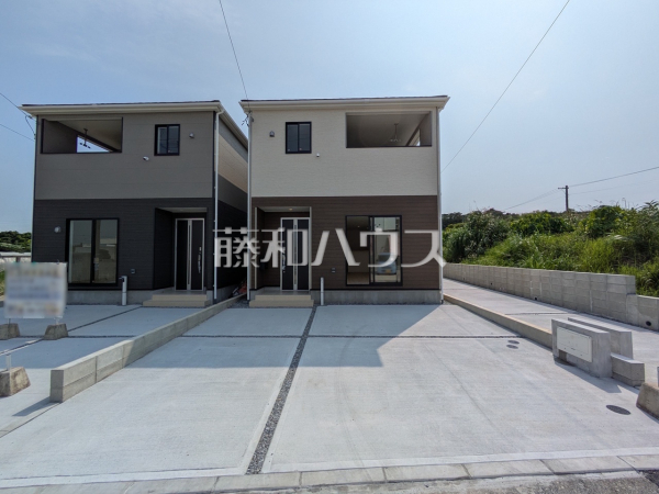 2号棟 並列2台駐車可能なカースペース(車種による)【糸満市字座波】 2号棟 並列2台駐車可能なカースペース(車種による)【糸満市字座波】