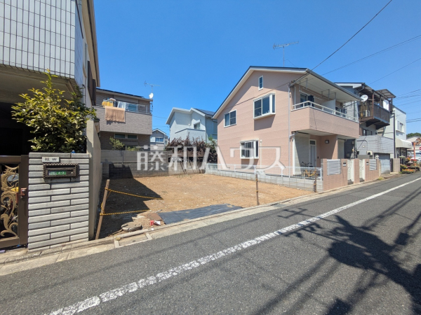 一戸建ての多いエリアのため、静かで落ち着いた雰囲気の街並みです。 一戸建ての多いエリアのため、静かで落ち着いた雰囲気の街並みです。