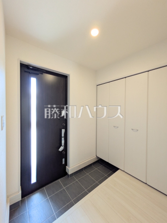 2号棟 玄関 【南城市玉城字前川】 2号棟 玄関 【南城市玉城字前川】