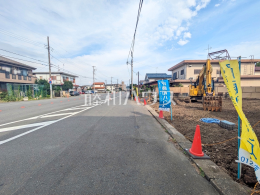 接道状況および現場風景 【日野市東豊田2丁目】
お探しの物件に出会うためには、早めのご確認をオススメします。未完成の今のうちにぜひお問合せをお待ちしております。