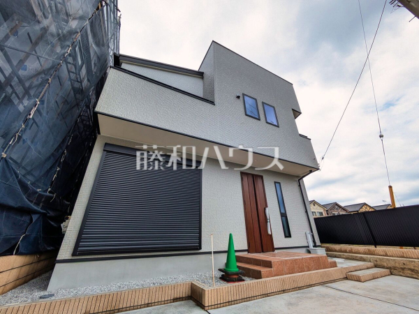 外観 【所沢市上新井2丁目】開放感あふれるルーフバルコニーは用途多彩!『お昼寝・読書・ティータイム・天体観測など』朝から夜まで楽しめます。 外観 【所沢市上新井2丁目】開放感あふれるルーフバルコニーは用途多彩!『お昼寝・読書・ティータイム・天体観測など』朝から夜まで楽しめます。