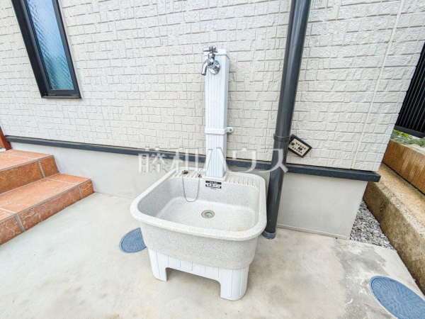 その他現地 【所沢市上新井2丁目】 見学はしたいけど、なかなか時間が取れない・・・そんな方に出勤前や仕事終わりにマイホームを見学できるサポートをいたします。 その他現地 【所沢市上新井2丁目】 見学はしたいけど、なかなか時間が取れない・・・そんな方に出勤前や仕事終わりにマイホームを見学できるサポートをいたします。