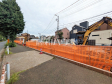 接道状況および現場風景 【清瀬市下宿3丁目】120㎡超の解放感ある敷地!北側にも歩道付きの道路に面して、更に解放感が増しています 接道状況および現場風景 【清瀬市下宿3丁目】120㎡超の解放感ある敷地!北側にも歩道付きの道路に面して、更に解放感が増しています