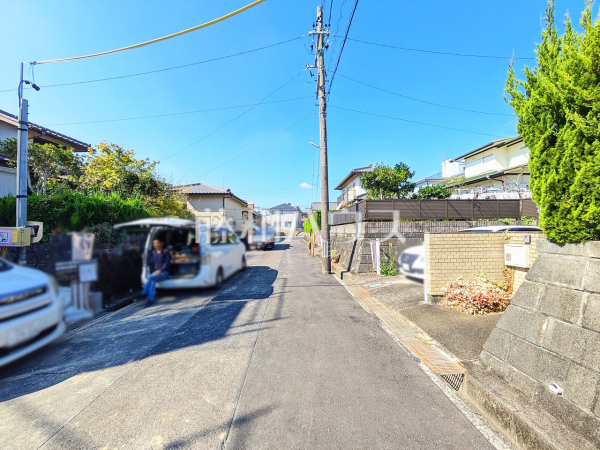 接道状況および現場風景 【春日井市中央台6丁目】 接道状況および現場風景 【春日井市中央台6丁目】