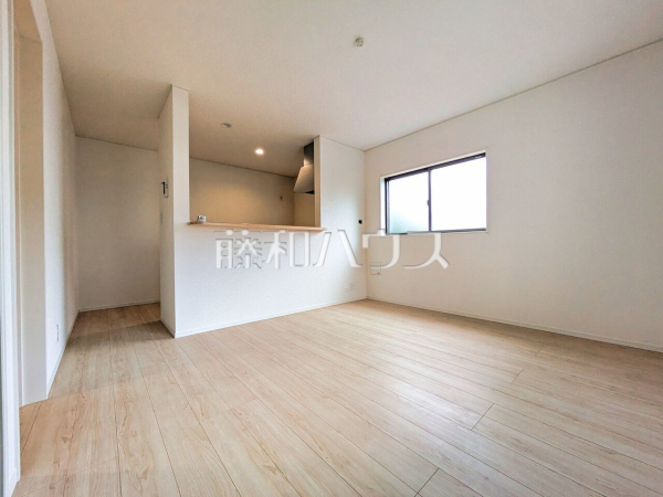 1号棟 リビング 【東久留米市前沢4丁目】 周辺環境はもちろん、日当たりや設備仕様など、実際に行ってみないと分からないことも多くございます。営業担当がご案内いたしますので、お気軽にお問い合わせください。 1号棟 リビング 【東久留米市前沢4丁目】 周辺環境はもちろん、日当たりや設備仕様など、実際に行ってみないと分からないことも多くございます。営業担当がご案内いたしますので、お気軽にお問い合わせください。