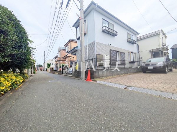 接道状況および現場風景 【三鷹市野崎2丁目】 接道状況および現場風景 【三鷹市野崎2丁目】