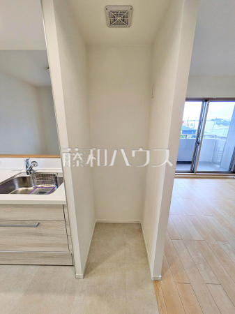 冷蔵庫置き場 【ステイツ花小金井ヴェルパセオ】 冷蔵庫置き場 【ステイツ花小金井ヴェルパセオ】
