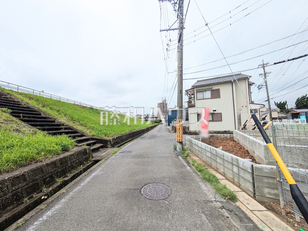 接道状況および現場風景 【名古屋市北区東味鋺3丁目】 接道状況および現場風景 【名古屋市北区東味鋺3丁目】