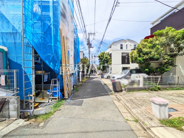 接道状況および現場風景 【世田谷区松原4丁目】 接道状況および現場風景 【世田谷区松原4丁目】