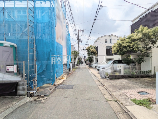 接道状況および現場風景 【世田谷区松原4丁目】 接道状況および現場風景 【世田谷区松原4丁目】