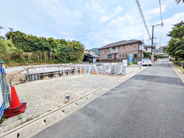 接道状況および現場風景 【福岡市早良区梅林6丁目】 接道状況および現場風景 【福岡市早良区梅林6丁目】
