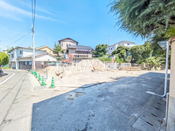 接道状況および現場風景 【福岡市南区屋形原3丁目】 接道状況および現場風景 【福岡市南区屋形原3丁目】