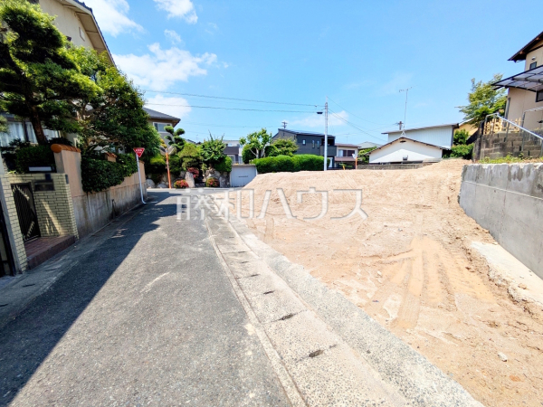 接道状況および現場風景 【福岡市南区屋形原3丁目】 接道状況および現場風景 【福岡市南区屋形原3丁目】