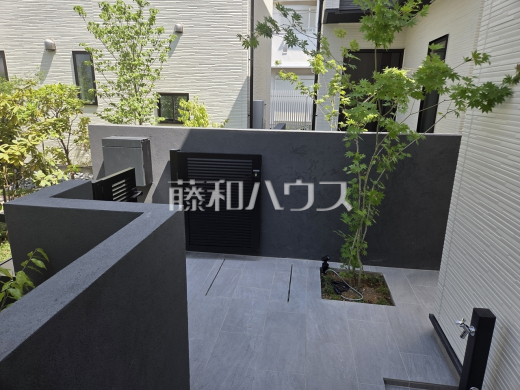 玄関 【三鷹市上連雀7丁目】