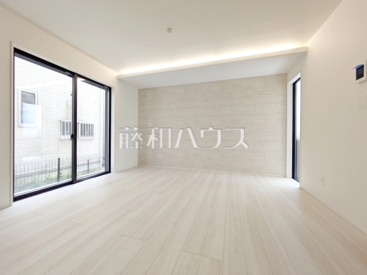 5号棟 リビング 【三鷹市上連雀7丁目】