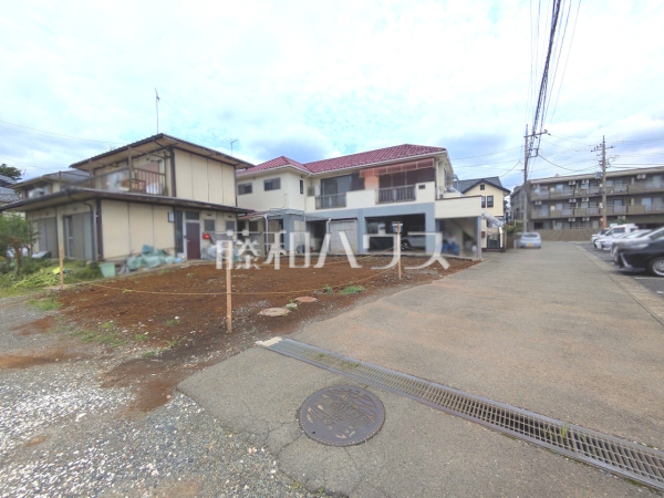 接道状況および現場風景 【東村山市萩山町1丁目】 接道状況および現場風景 【東村山市萩山町1丁目】