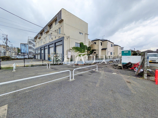 接道状況および現場風景 【武蔵野市境南町3丁目】 接道状況および現場風景 【武蔵野市境南町3丁目】
