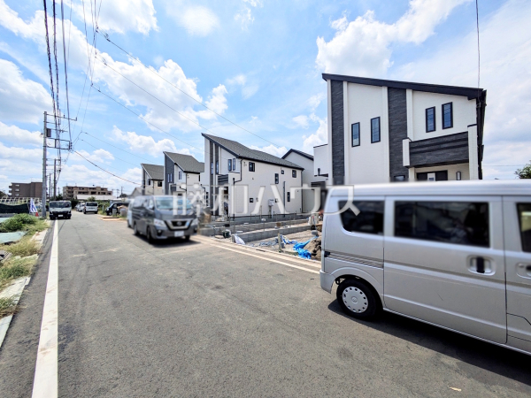 接道状況および現場風景 【小平市鈴木町1丁目】 接道状況および現場風景 【小平市鈴木町1丁目】