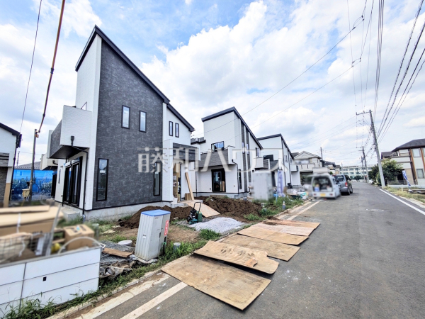 接道状況および現場風景 【小平市鈴木町1丁目】 接道状況および現場風景 【小平市鈴木町1丁目】