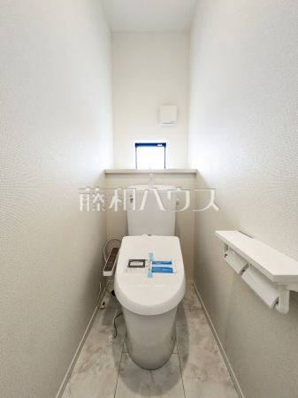 A号棟 トイレ 【小平市鈴木町1丁目】 A号棟 トイレ 【小平市鈴木町1丁目】