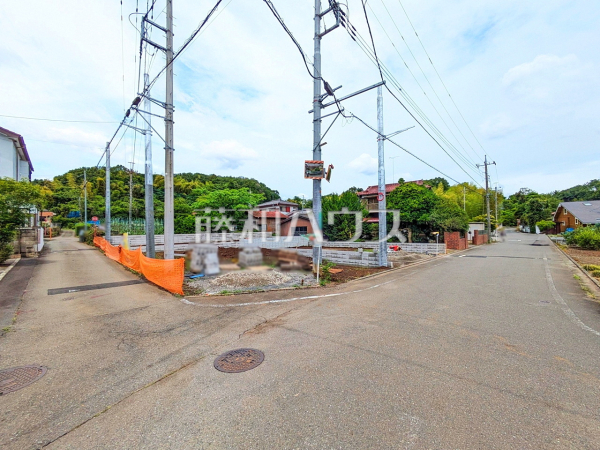 接道状況および現場風景 【武蔵村山市中藤5丁目】 接道状況および現場風景 【武蔵村山市中藤5丁目】