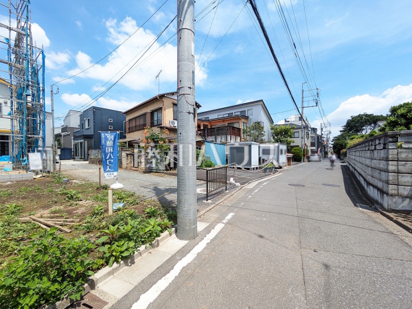 接道状況および現場風景 【朝霞市溝沼5丁目】 接道状況および現場風景 【朝霞市溝沼5丁目】