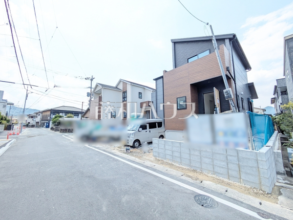 2号棟 接道状況および現場風景 【福岡市早良区田隈3丁目】 2号棟 接道状況および現場風景 【福岡市早良区田隈3丁目】