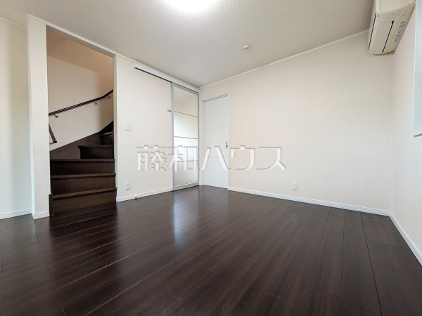 リビング 【新座市新堀1丁目】 リビング 【新座市新堀1丁目】