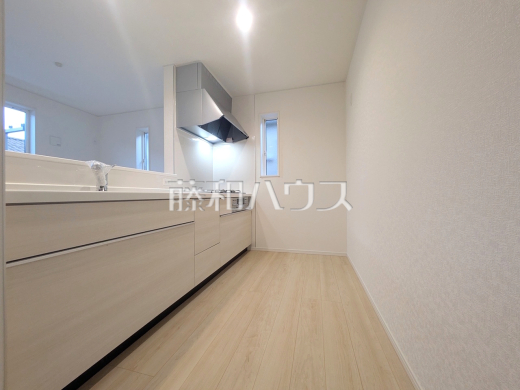 キッチン 【府中市本町3丁目】