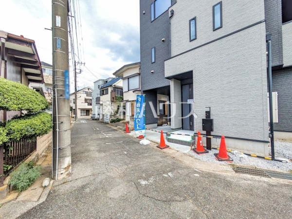 接道状況および現場風景 【志木市上宗岡1丁目】 接道状況および現場風景 【志木市上宗岡1丁目】