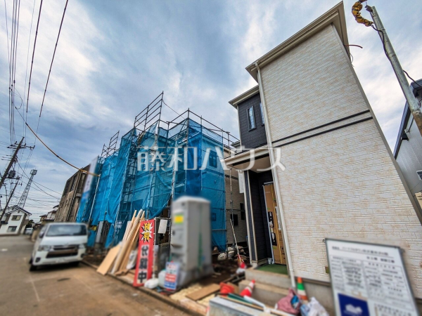 現場風景【所沢市東所沢4丁目】 物件の事、諸費用の事など、小さな疑問もお気軽にご連絡・ご相談下さい。 現場風景【所沢市東所沢4丁目】 物件の事、諸費用の事など、小さな疑問もお気軽にご連絡・ご相談下さい。